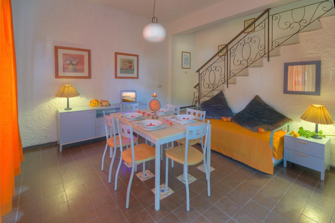 Villaggio Turistico Internazionale 雷卡纳蒂港 外观 照片