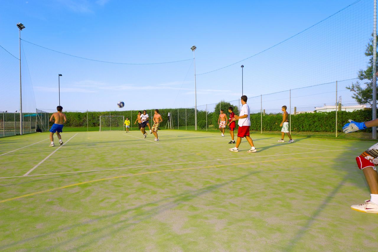 Villaggio Turistico Internazionale 雷卡纳蒂港 外观 照片