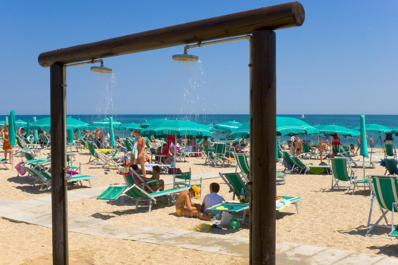 Villaggio Turistico Internazionale 雷卡纳蒂港 外观 照片
